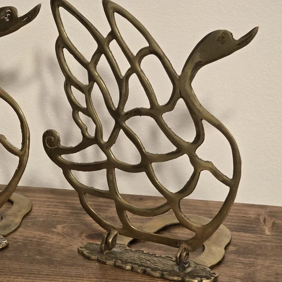 🤩Host Pick❤️Vintage Brass Swan Cut-Out Book Ends Made In Korea - Picture 6 of 13